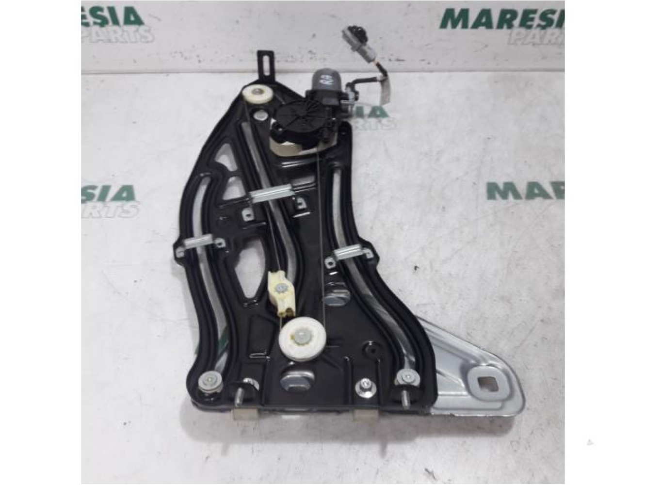 Peugeot - 207 - Rear window mechanism 2-door, right