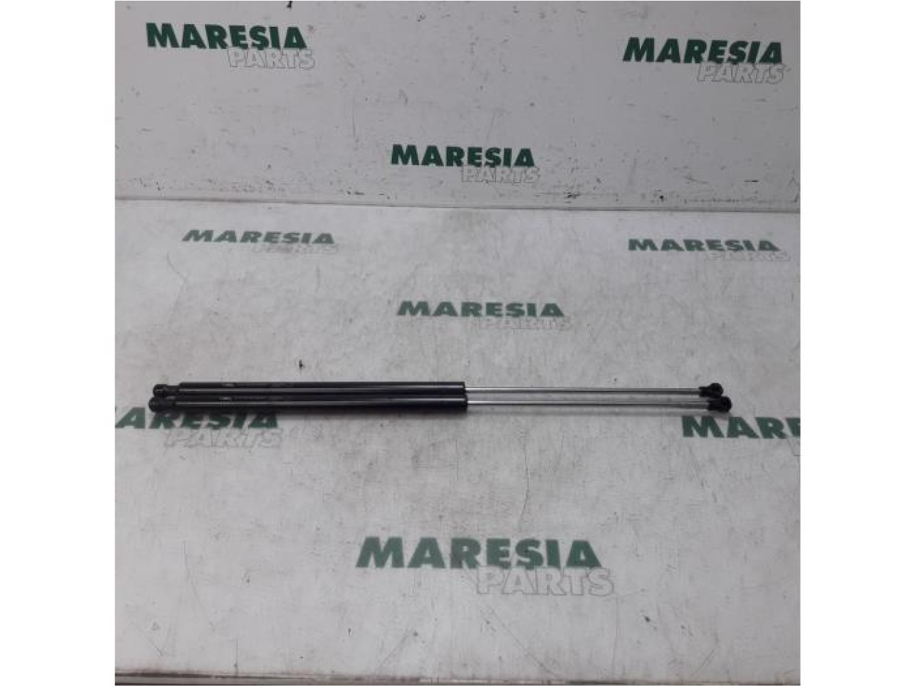 Peugeot - 207 - Set of tailgate gas struts