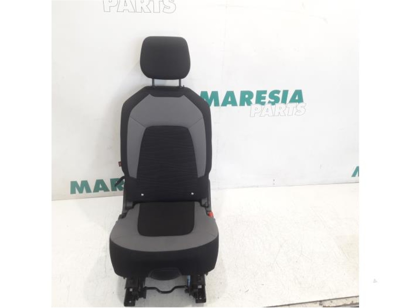 Citroen - C4 Grand Picasso - Rear seat