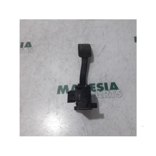 Citroen - C4 Grand Picasso - Gaspedalposition Sensor