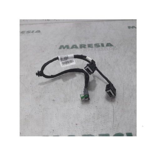 Citroen - C4 Grand Picasso - AUX / USB connection