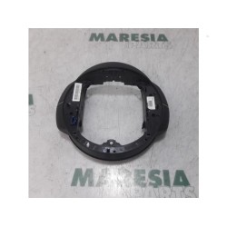 Citroen - C4 Picasso - Steering wheel mounted radio control