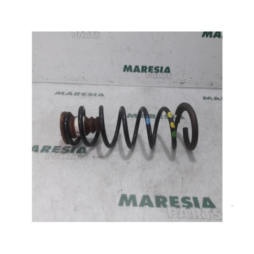 Citroen - C4 Picasso - Rear coil spring