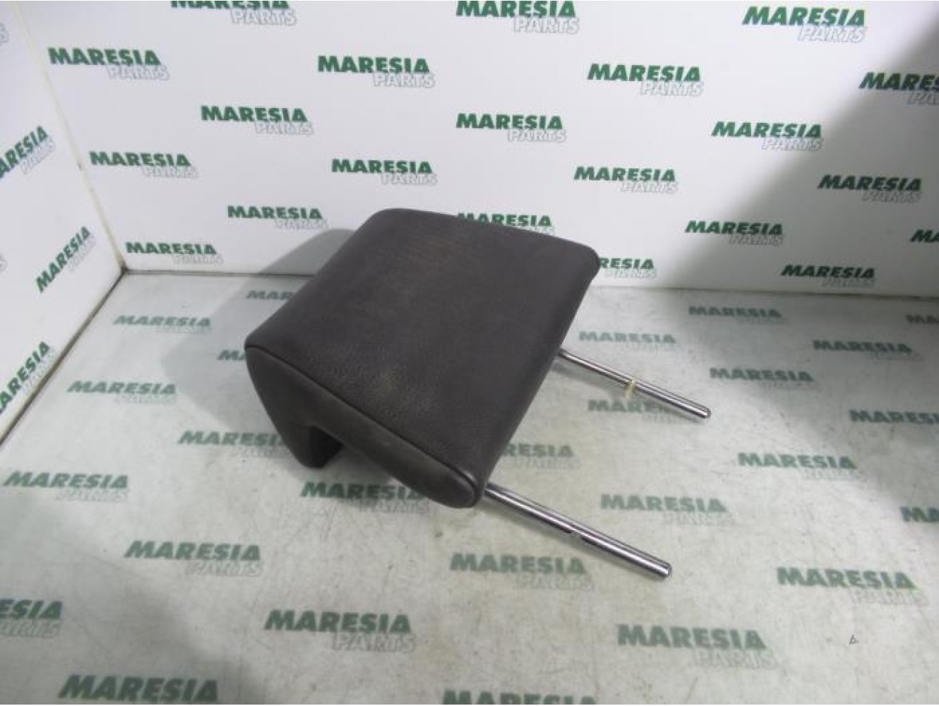 Peugeot - 307 - Headrest