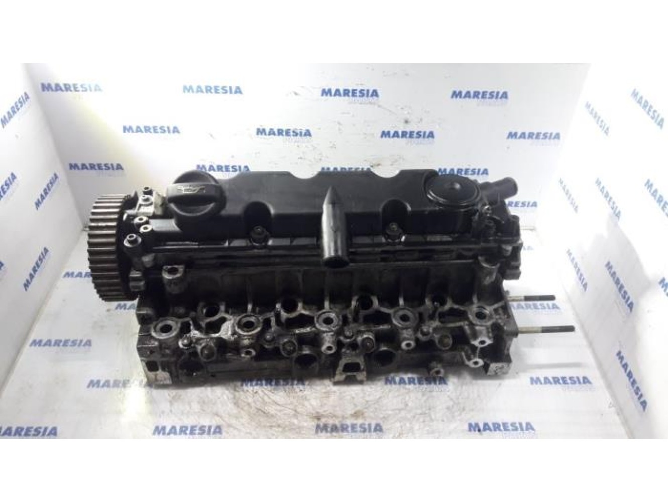 Peugeot - 406 - Cylinder head