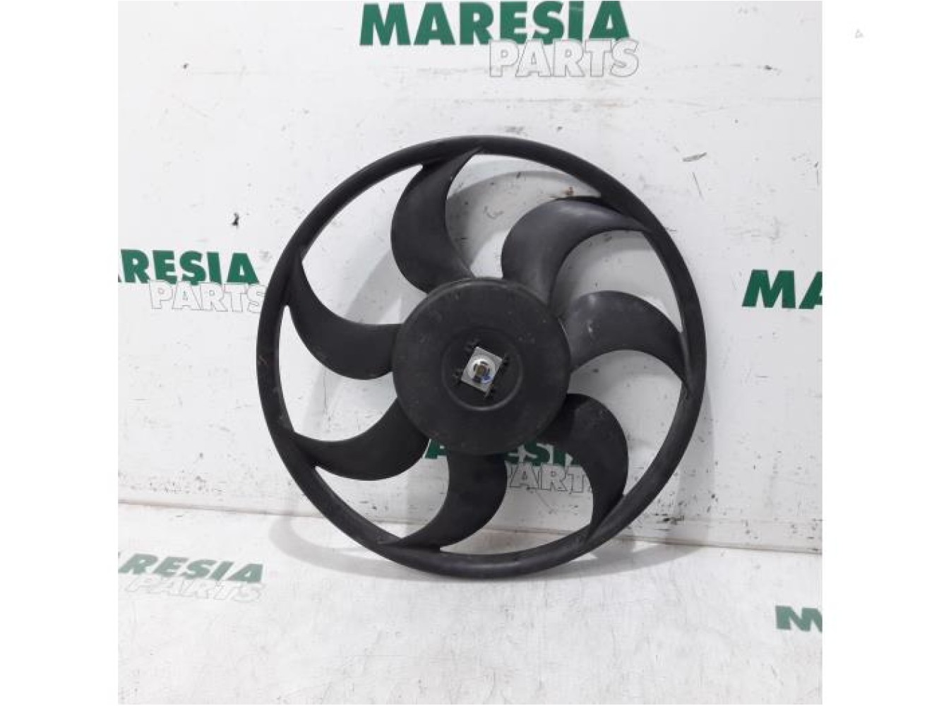 Fiat - Doblo - Fan motor