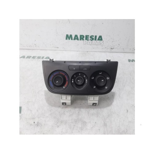 Fiat - Doblo - Panneau de commandes chauffage