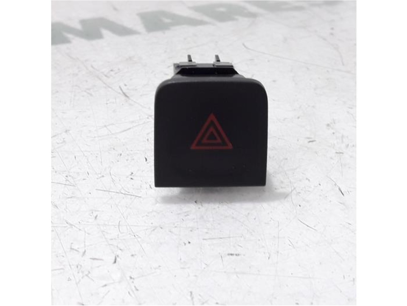 Renault - Kadjar - Panic lighting switch