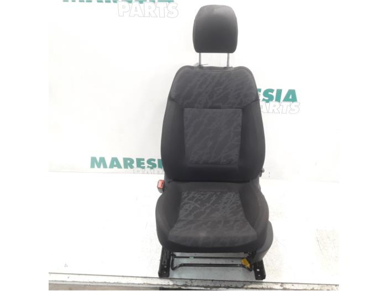 Peugeot - 3008 - Sitz links