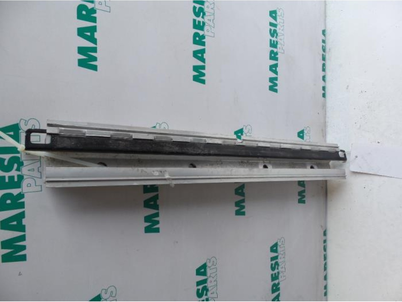 Peugeot - 807 - Stoel Rails links