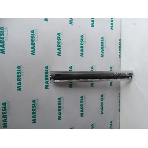 Peugeot - 807 - Seat rails, left