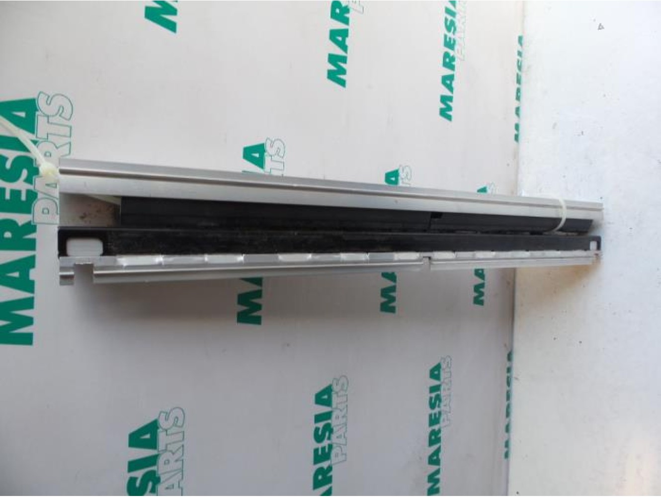 Peugeot - 807 - Stoel Rails links