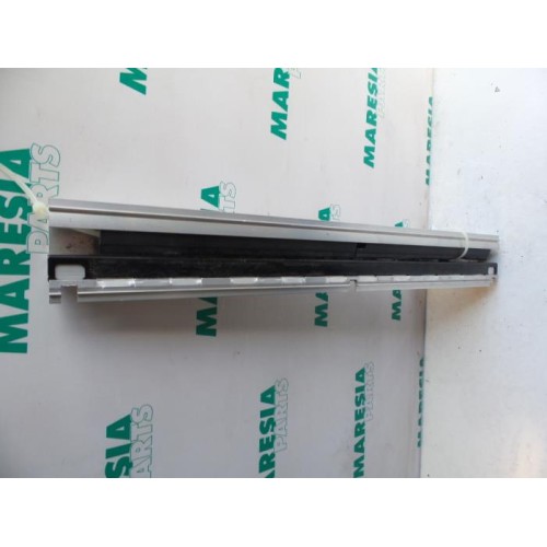 Peugeot - 807 - Seat rails, left