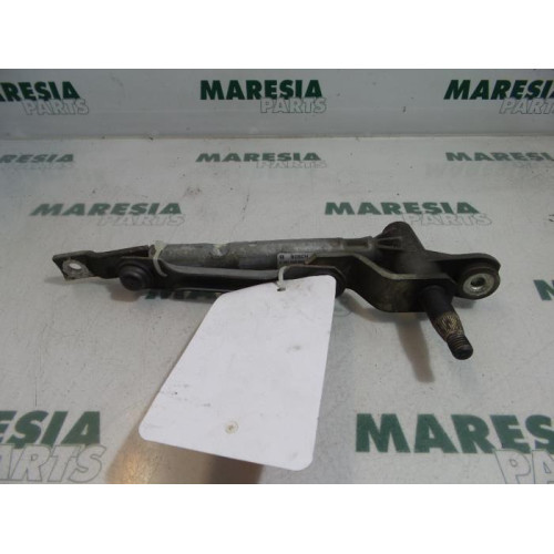 Peugeot - 407 - Wiper mechanism