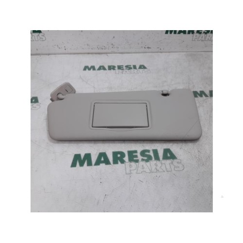 Renault - Clio - Sun visor