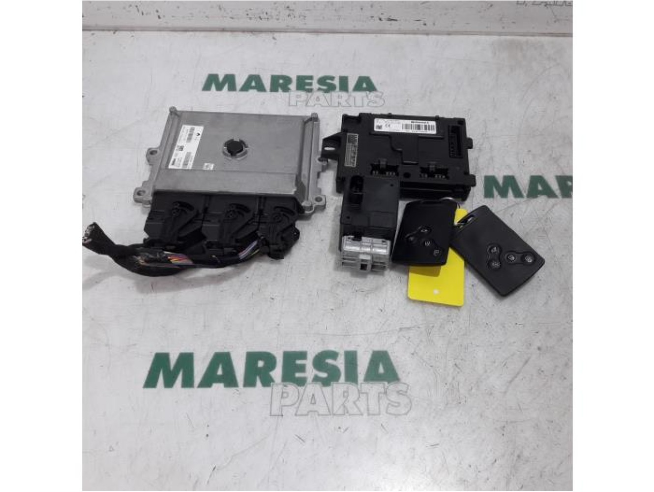 Renault - Clio - Engine management computer