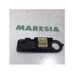 Renault - Clio - Multi-functional window switch
