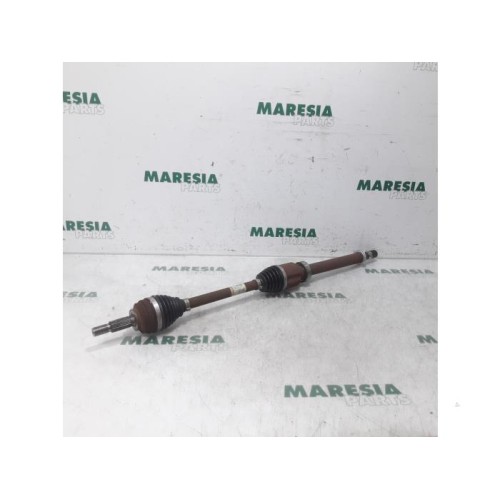 Renault - Clio - Front drive shaft, right
