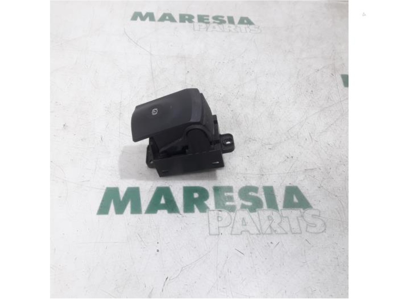 Renault - Koleos - Parking brake switch