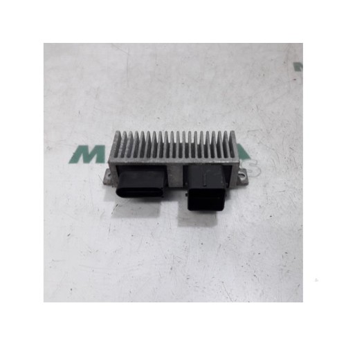 Renault - Megane - Glow plug relay