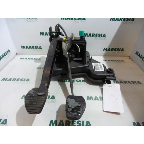 Peugeot - 407 - Set of pedals