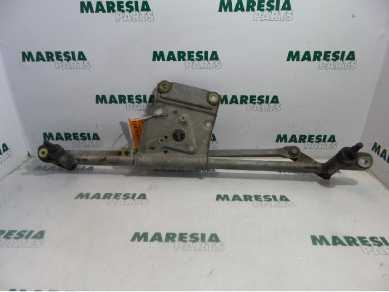 Peugeot - 406 - Wiper mechanism