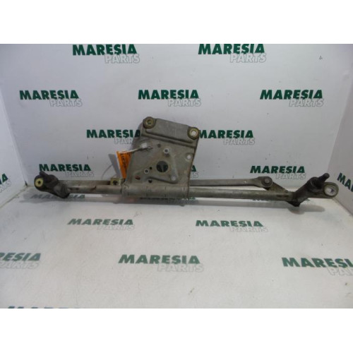 Peugeot - 406 - Wiper mechanism