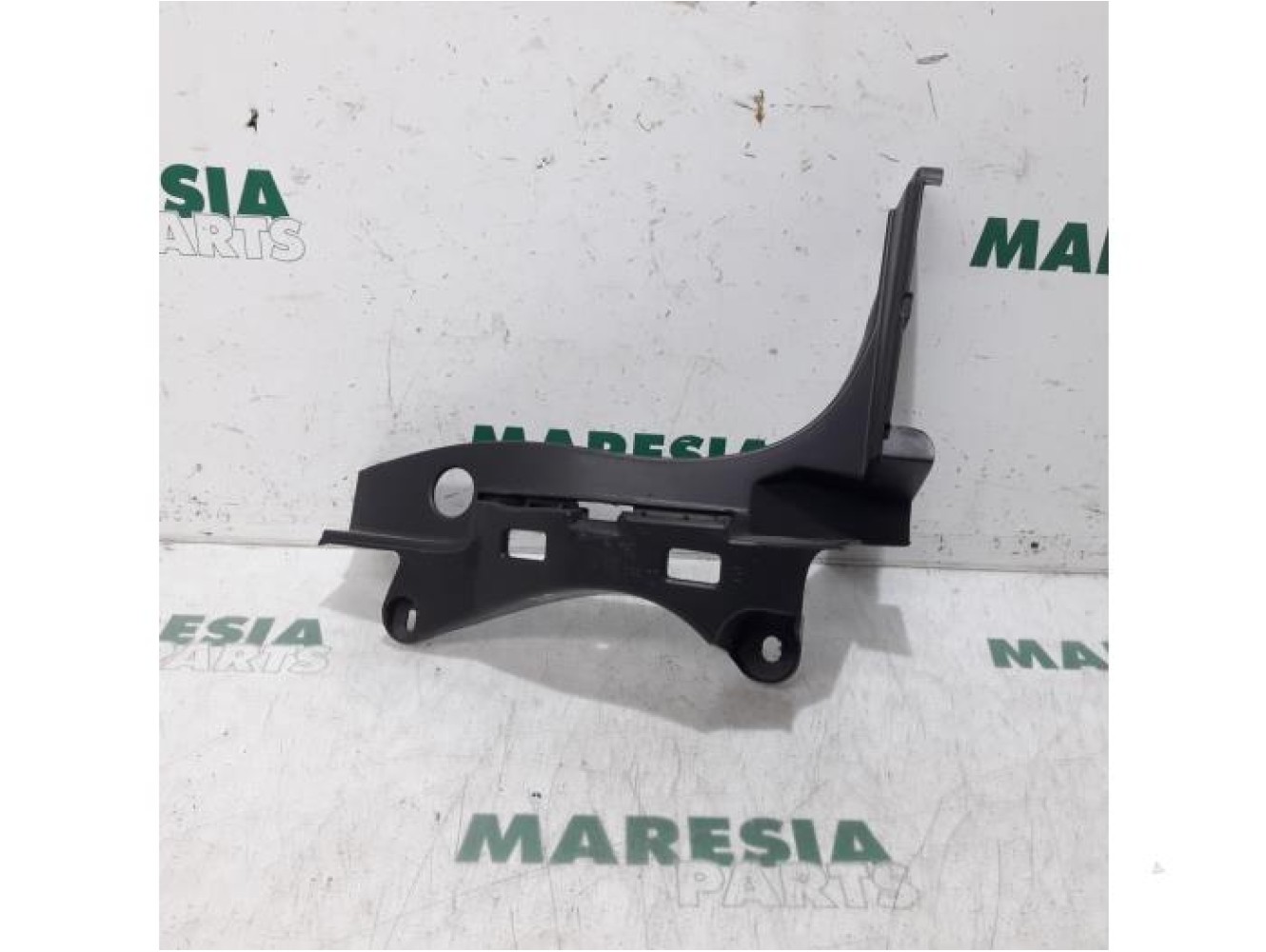 Peugeot - 3008 - Rear bumper frame