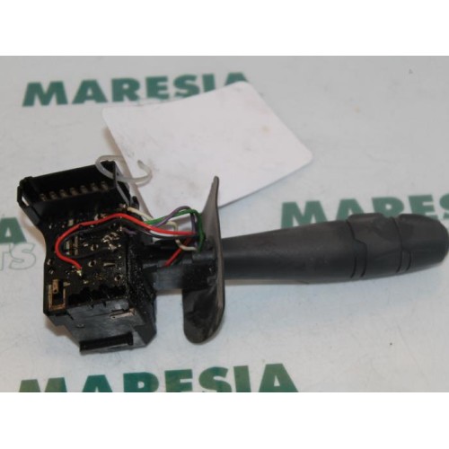 Renault - Clio - Indicator switch