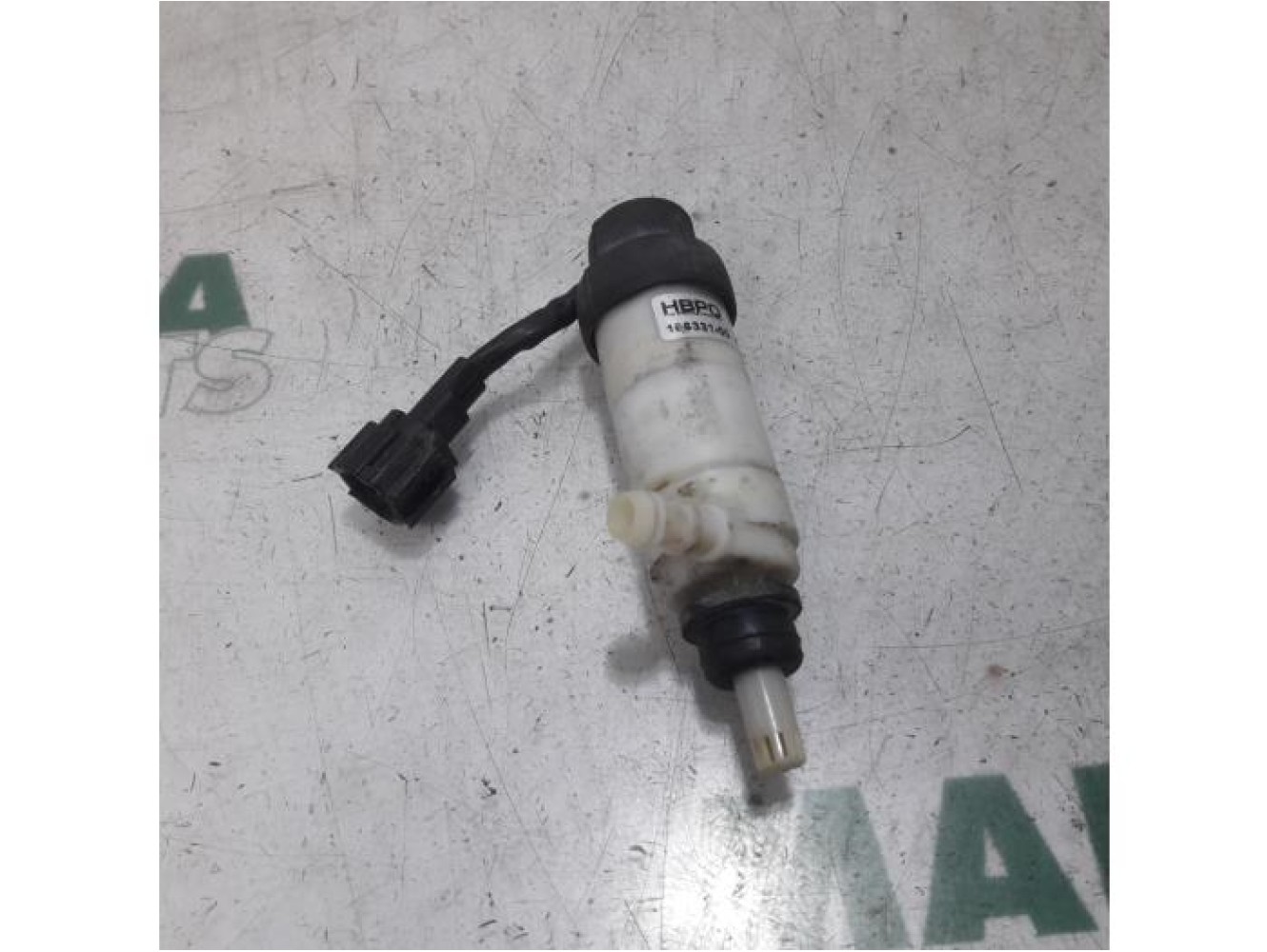 Renault - Koleos - Windscreen washer pump