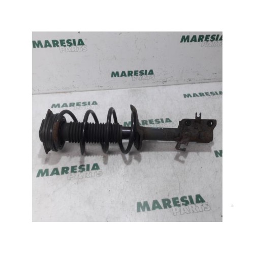 Renault - Koleos - Front shock absorber rod, left