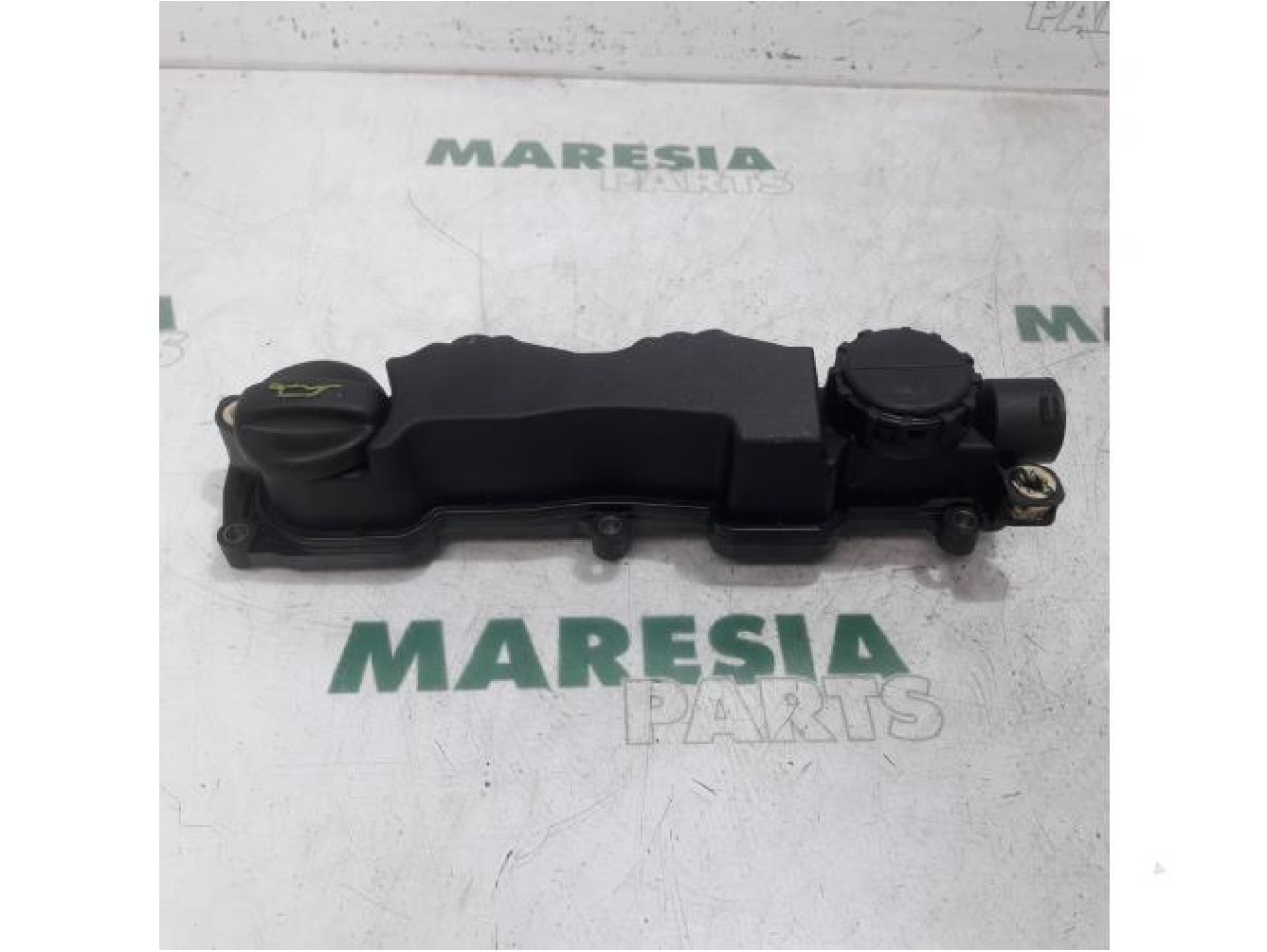 Peugeot - Partner - Rocker cover