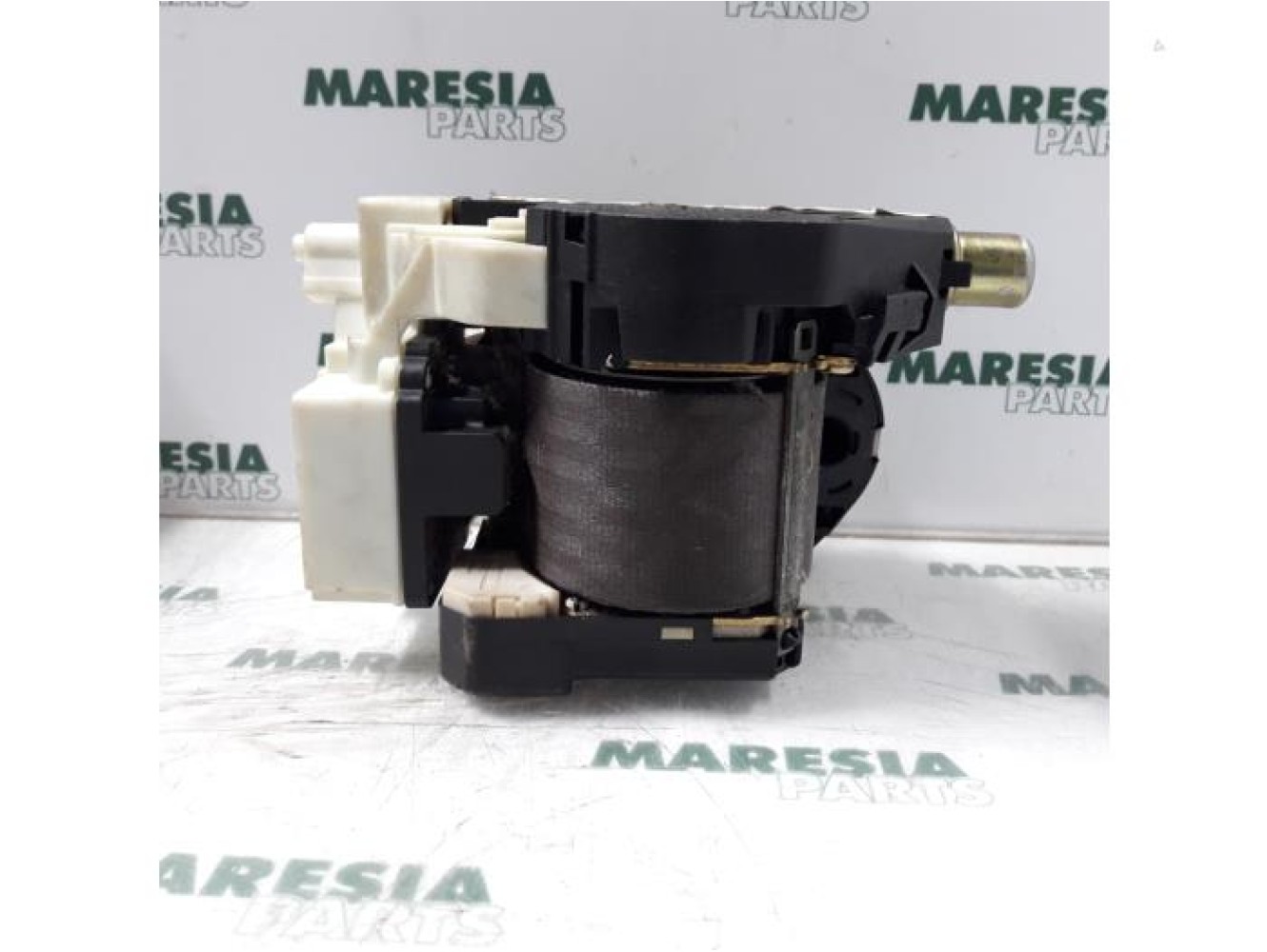 Fiat - Punto - Front seatbelt, right