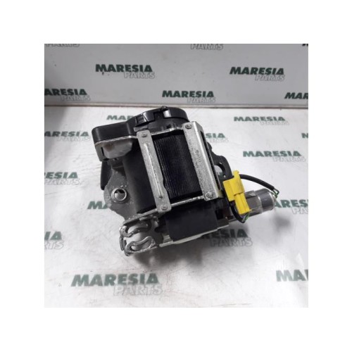 Alfa Romeo - 147 - Front seatbelt, right