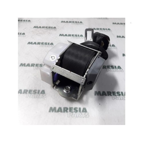 Alfa Romeo - 147 - Rear seatbelt, right