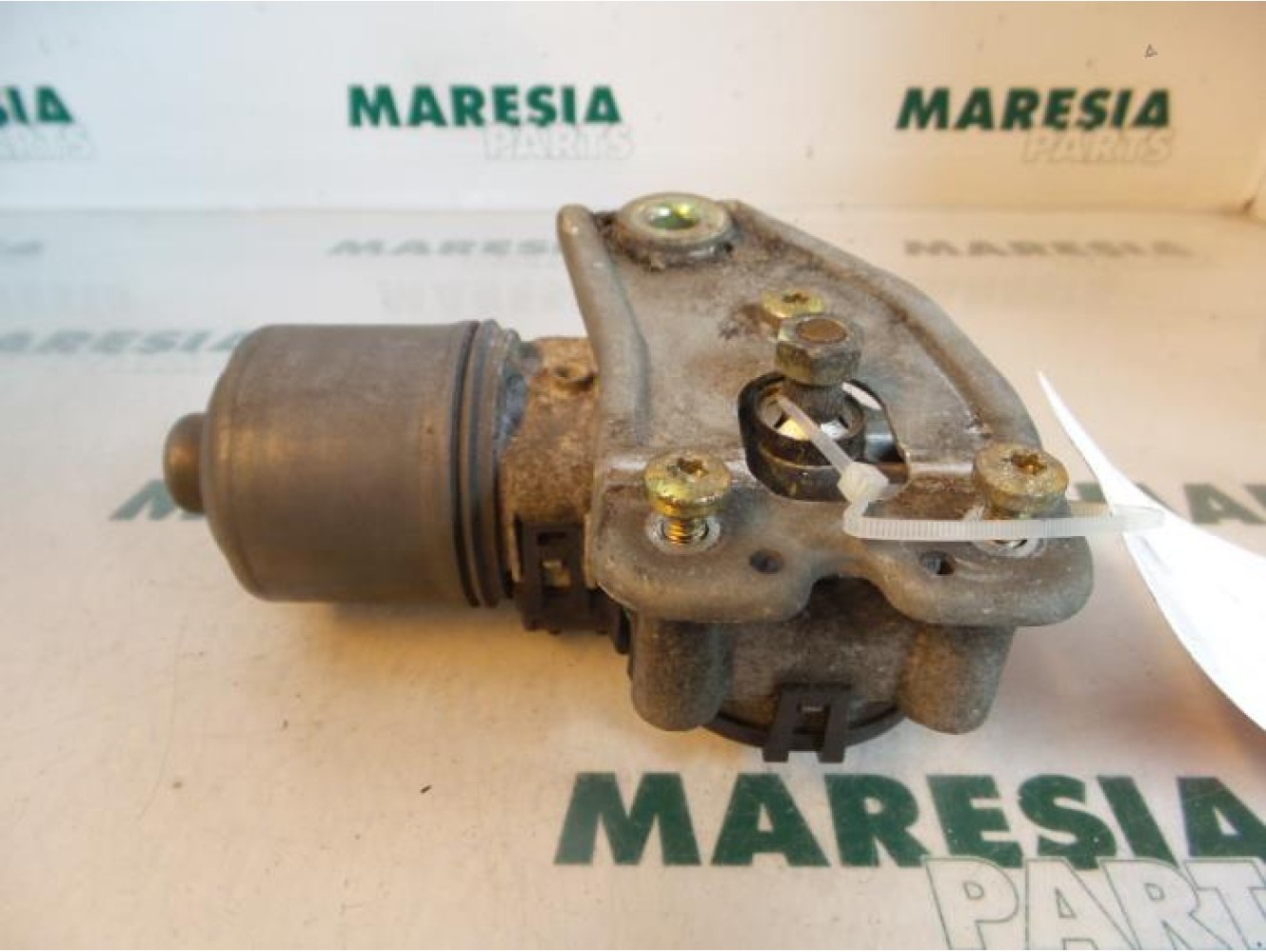 Alfa Romeo - 147 - Ruitenwissermotor voor