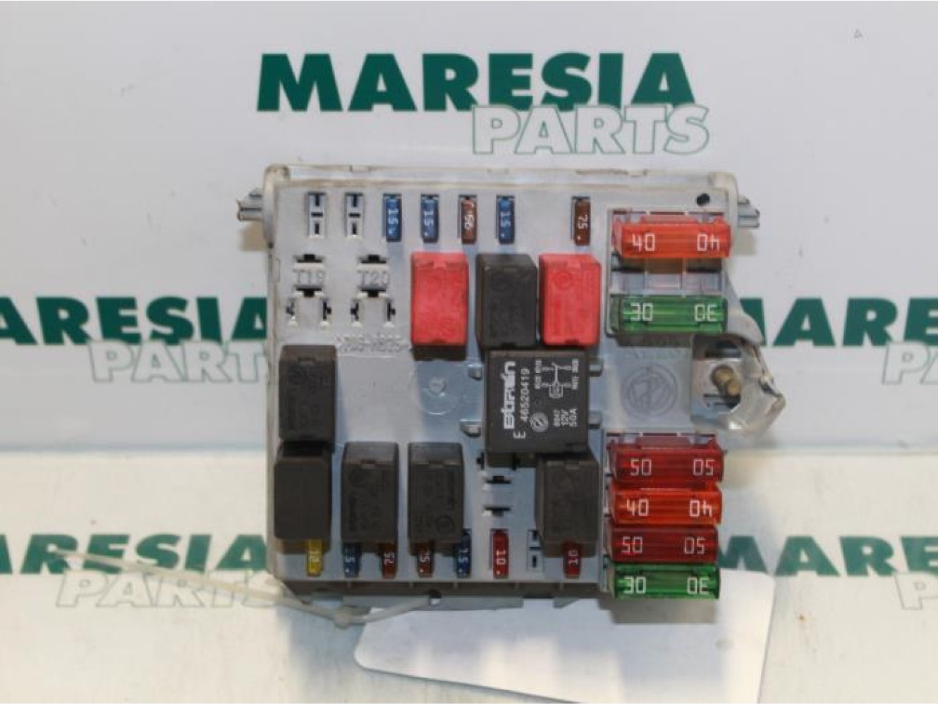 Alfa Romeo - 147 - Fuse box