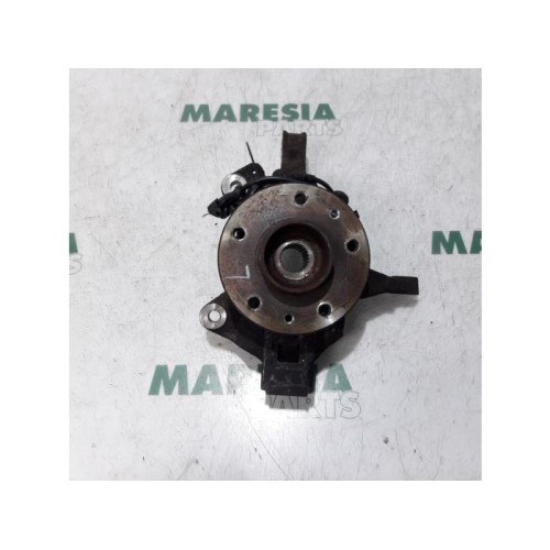 Renault - Megane Scenic - Achsschenkel links vorne