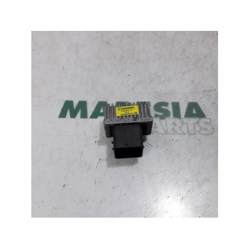 Renault - Megane Scenic - Glow plug relay