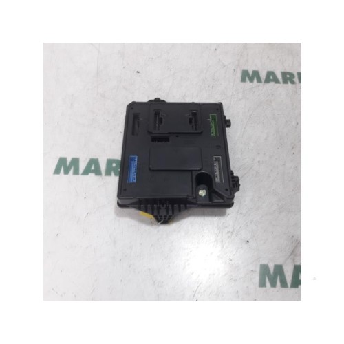 Renault - Megane Scenic - Fuse box