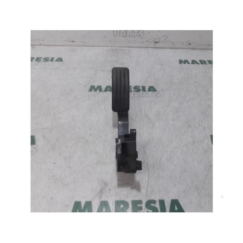 Renault - Megane Scenic - Throttle pedal position sensor