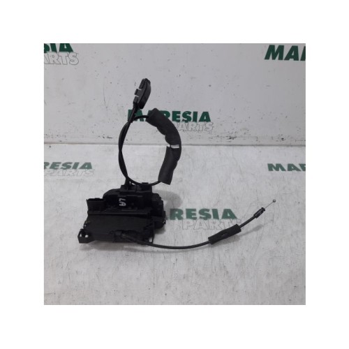 Renault - Megane Scenic - Rear door lock mechanism 4-door, left