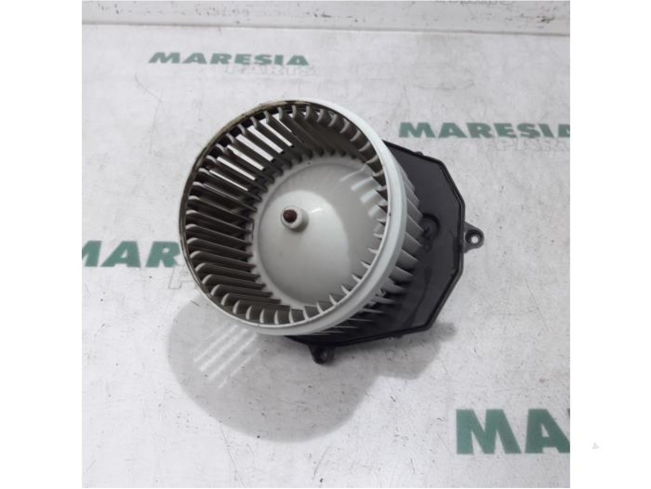 Peugeot - Partner - Heating and ventilation fan motor
