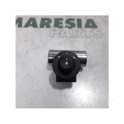 Peugeot - Partner - Mirror switch