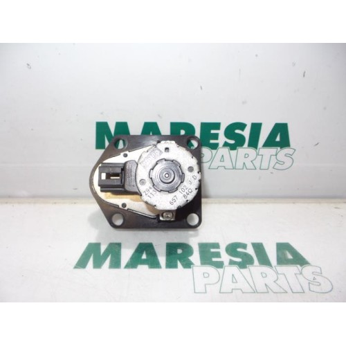 Peugeot - 607 - Heater valve motor