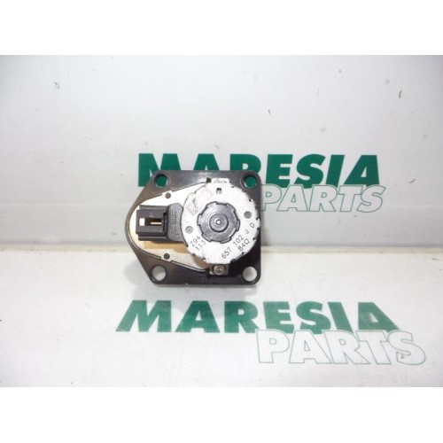 Peugeot - 607 - Heater valve motor