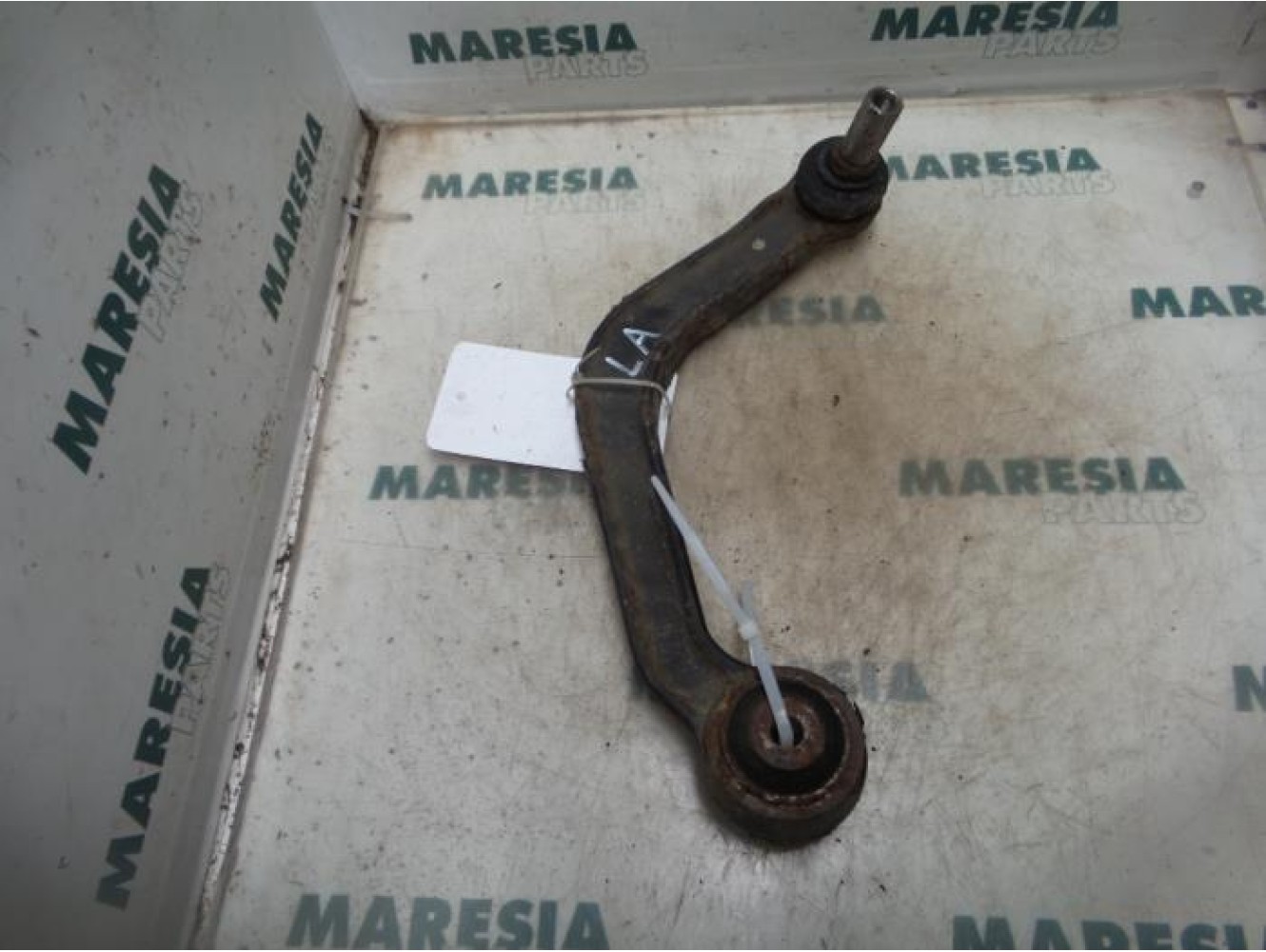 Alfa Romeo - 166 - Bras de suspension arrière gauche