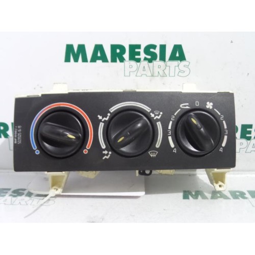Renault - Megane - Heater control panel