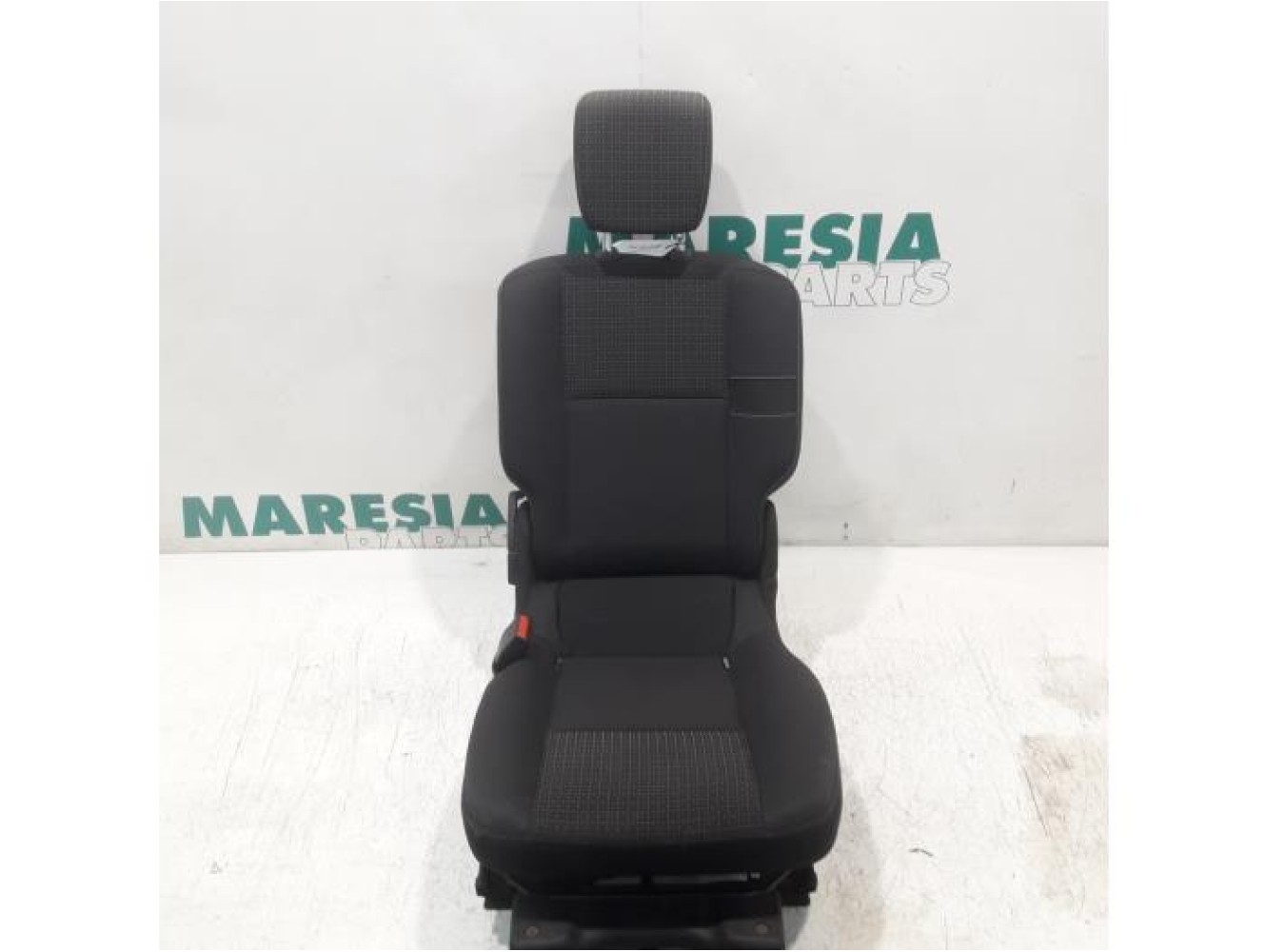 Renault - Megane Scenic - Rear seat