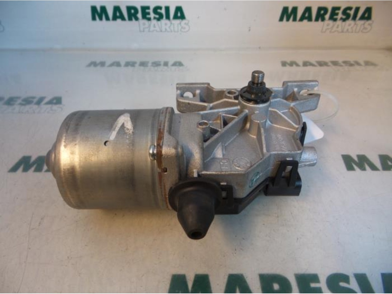 Fiat - Bravo - Front wiper motor